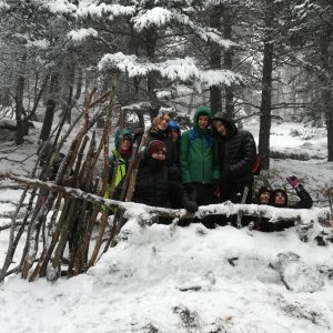 in giornata educazione ambientale gita soggiorno scolastico neve ciaspole attività all'aperto montagna cooperazione