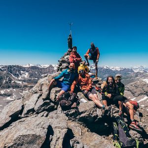 trekking alpi occidentali croce rossa escursioni camminate vette 3000 metri